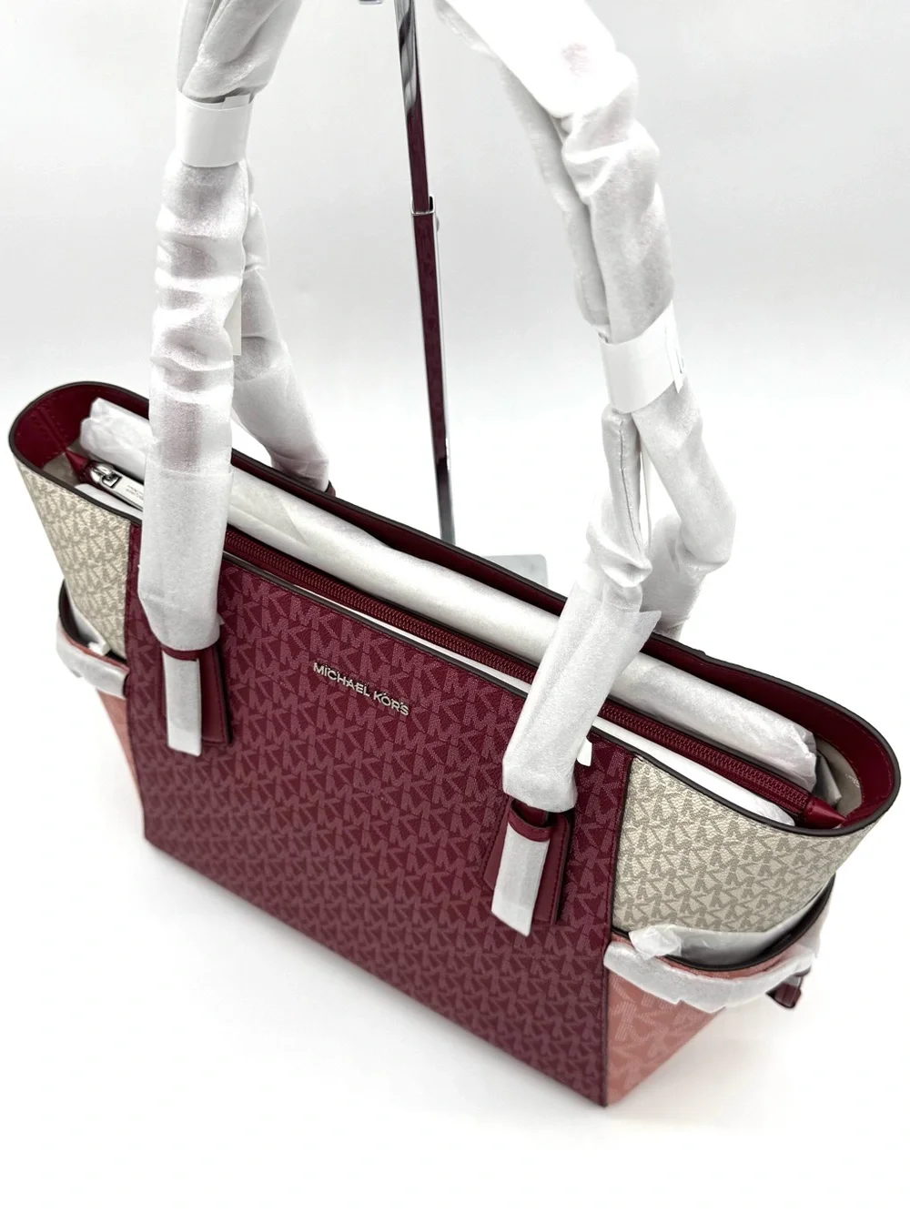 Michael Kors Voyager Large Color-Block Signature Logo Tote Bag - Maroon